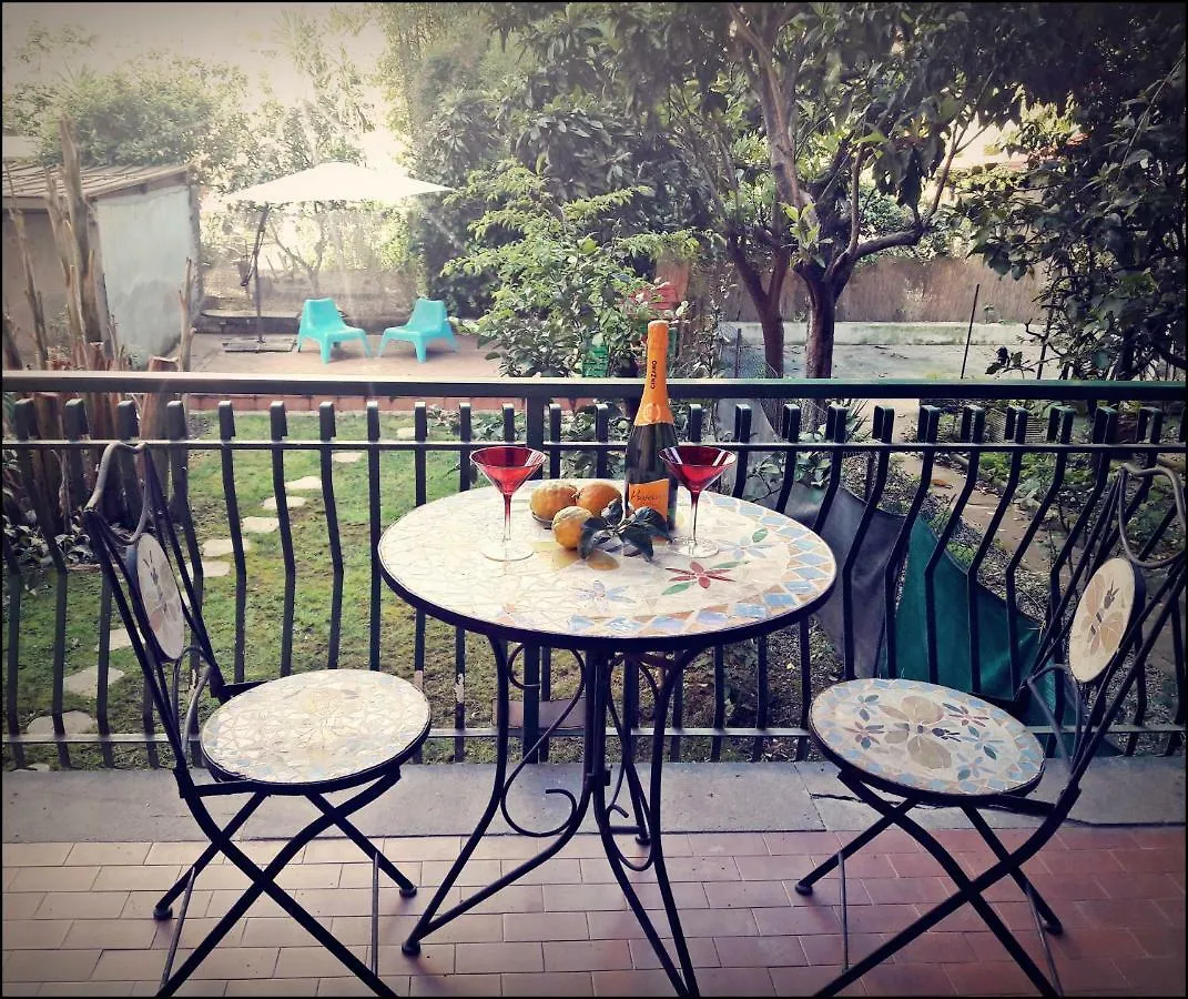 Trastevere St. Garden House Rome